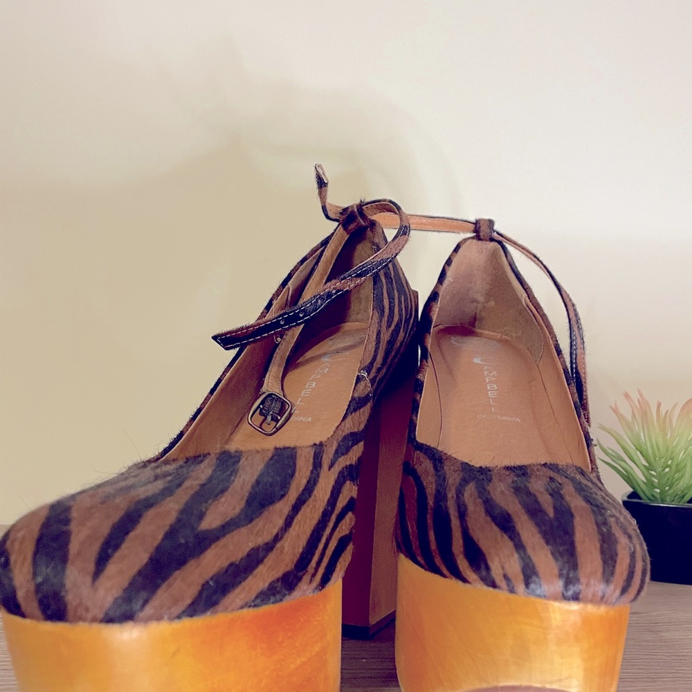 Sold. Jeffrey Campbell tiger block heel